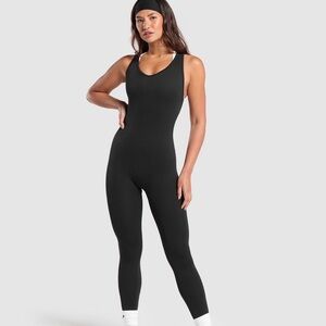 GYMSHARK- Black Women's Jumpsuit